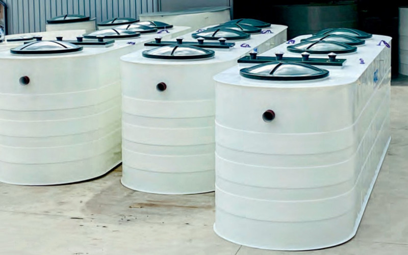 Středně velká čistírna odpadních vod před instalací