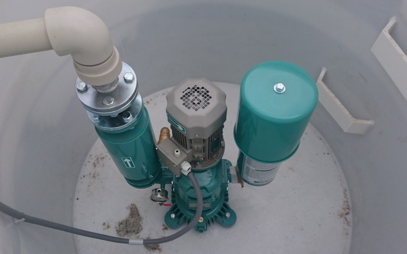 Pohled do středně velké čistírny odpadních vod