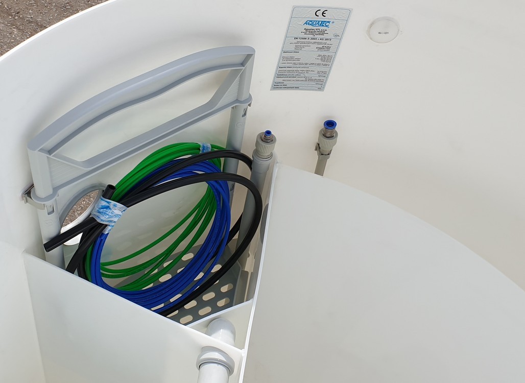 Aquatec AT8 PLUS-GSM prémiová čistírna odpadních vod s balíčkem služeb na klíč